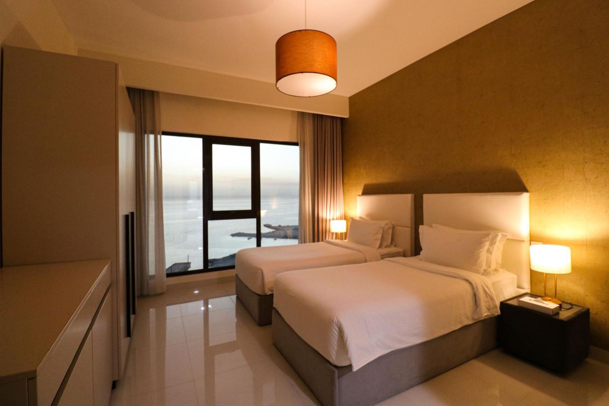 Lagoona Beach Luxury Resort And Spa Манама Экстерьер фото Deluxe Room